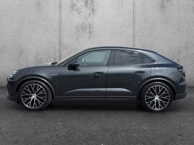 Porsche Macan GTS Electric