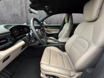 Porsche Macan GTS Electric — photo 12