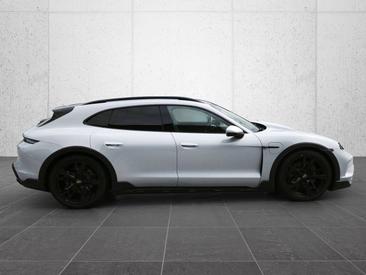 Porsche Taycan Cross Turismo 4S — photo 6