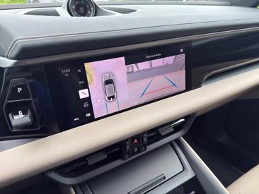 Porsche Macan GTS Electric — photo 19