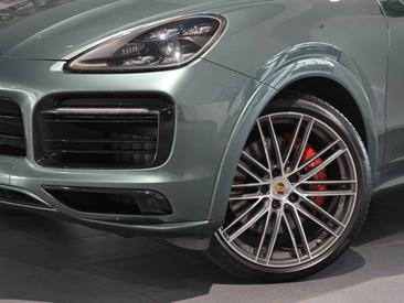 Porsche Cayenne III Turbo GT — photo 6