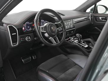 Porsche Cayenne III Turbo GT — photo 11
