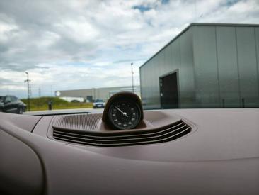 Porsche Taycan Cross Turismo 4S — photo 29
