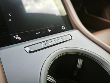 Porsche Taycan Cross Turismo 4S — photo 37