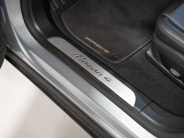 Porsche Macan GTS Electric — photo 35