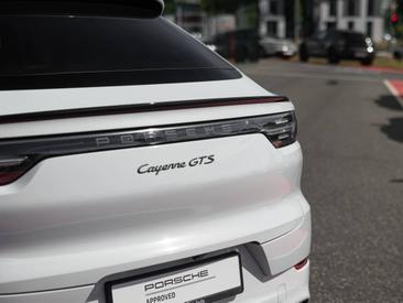Porsche Cayenne III Turbo GT — photo 8