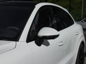 Porsche Cayenne III Turbo GT — photo 9