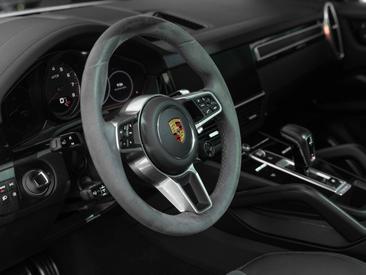 Porsche Cayenne III Turbo GT — photo 18