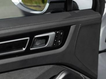 Porsche Cayenne III Turbo GT — photo 20