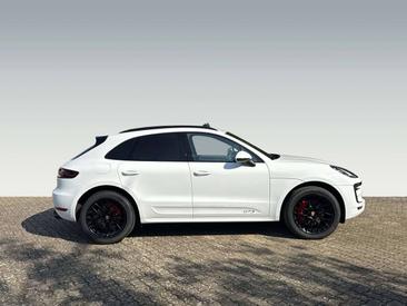 Porsche Macan GTS — photo 6