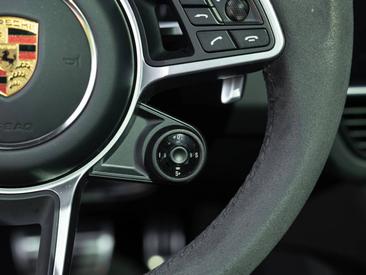 Porsche Cayenne III Turbo GT — photo 24