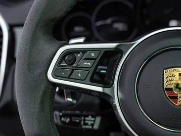 Porsche Cayenne III Turbo GT — photo 31