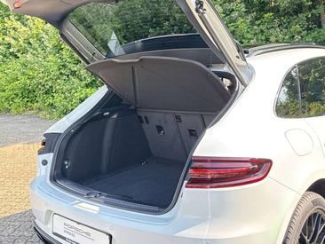 Porsche Macan GTS — photo 16