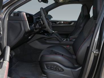Porsche Cayenne III Turbo GT — photo 15