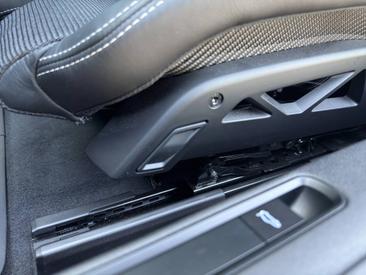 Porsche 911 Turbo S — photo 17