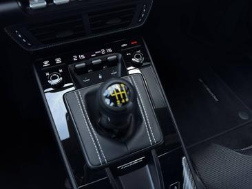 Porsche 911 Turbo S — photo 18
