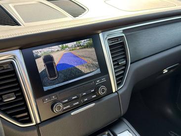 Porsche Macan GTS — photo 25