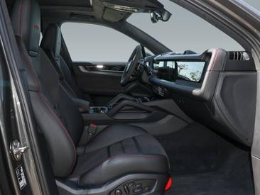 Porsche Cayenne III Turbo GT — photo 20