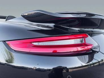 Porsche 991 II Turbo S Cabriolet — photo 10