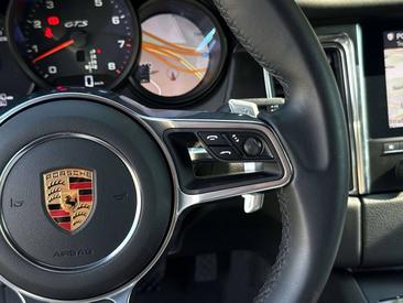 Porsche Macan GTS — photo 28