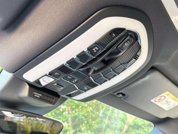 Porsche Macan GTS — photo 29