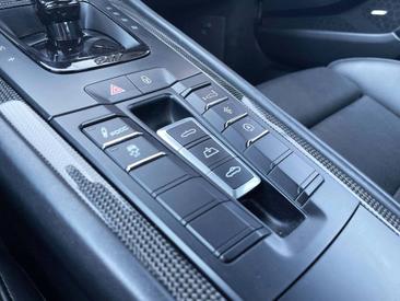 Porsche 991 II Turbo S Cabriolet — photo 22