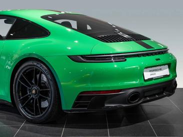 Porsche 911 Turbo S — photo 9