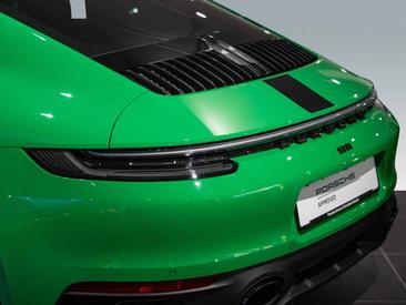 Porsche 911 Turbo S — photo 10