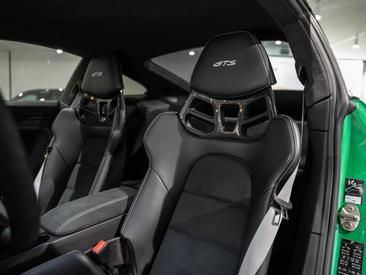 Porsche 911 Turbo S — photo 16