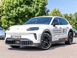 Porsche Cayenne E4 Electric - 2026 - Joinsteer - #1