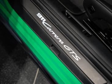 Porsche 911 Turbo S — photo 19