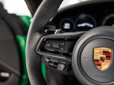 Porsche 911 Turbo S — photo 23