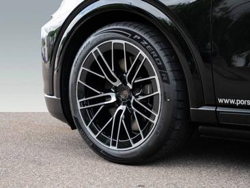 Porsche Cayenne E4 Turbo Electric — photo 11