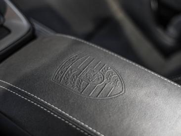 Porsche 911 Turbo S — photo 25