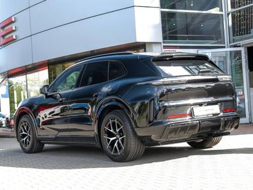 Porsche Cayenne E4 Turbo Electric — photo 3