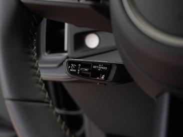 Porsche Cayenne E4 Turbo Electric — photo 26