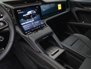 Porsche Cayenne E4 Turbo Electric — photo 28
