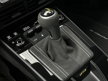 Porsche 911 Turbo S — photo 17