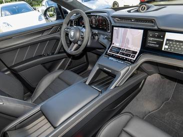Porsche Cayenne E4 Turbo Electric — photo 11