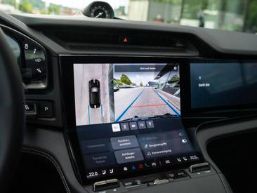 Porsche Cayenne E4 Turbo Electric — photo 34