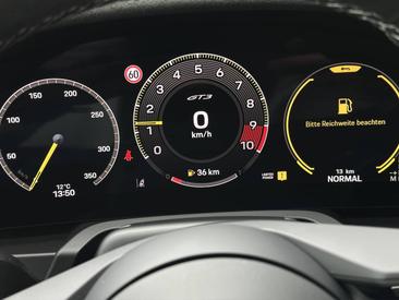 Porsche 911 Turbo S — photo 25