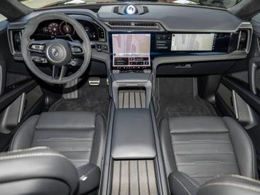 Porsche Cayenne E4 Turbo Electric — photo 19