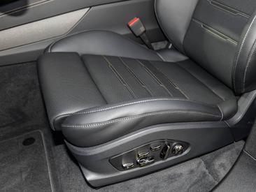 Porsche Cayenne E4 Turbo Electric — photo 27