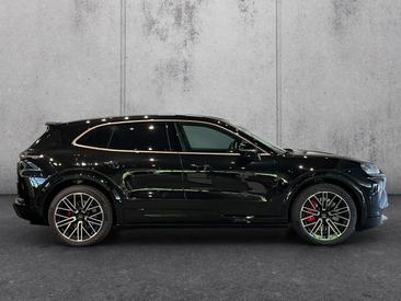 Porsche Cayenne E4 Turbo Electric — photo 6
