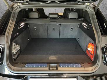 Porsche Cayenne E4 Turbo Electric — photo 19