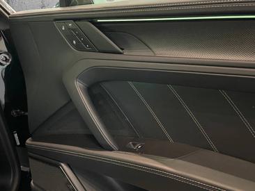 Porsche Cayenne E4 Turbo Electric — photo 29