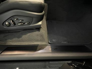 Porsche Cayenne E4 Turbo Electric — photo 32