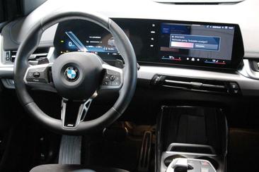 BMW 218 M Sport — photo 7