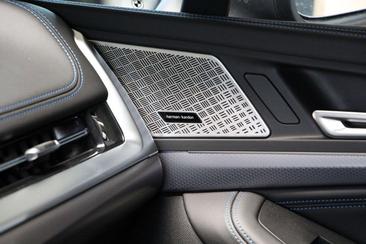 BMW 218 M Sport — photo 9