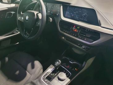 BMW Série 1 Berline 118i — photo 11